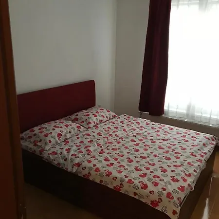 Stan Na Dan Sofi 아파트
